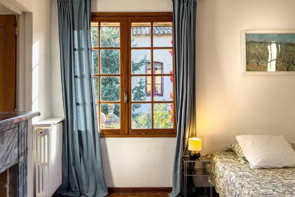 Mas De Charme En Pleine Camargue Villa Сан-Жил Екстериор снимка