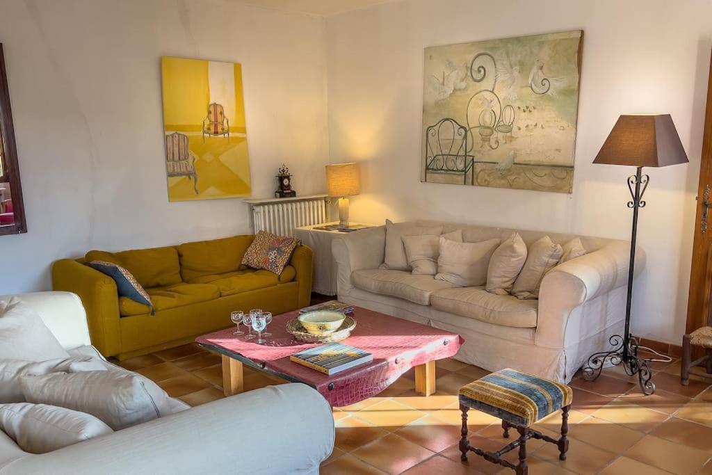 Mas De Charme En Pleine Camargue Villa Сан-Жил Екстериор снимка